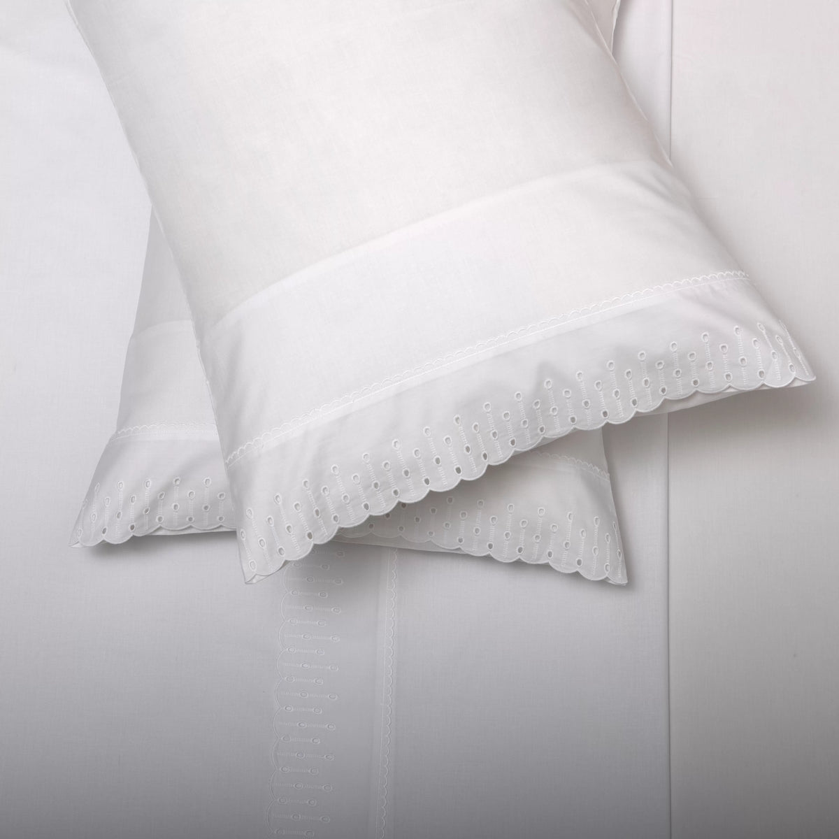 Lençóis com Bordado Branco