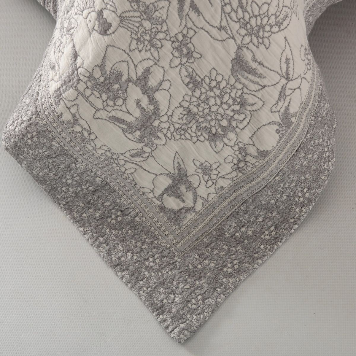 Colcha Bella Gris