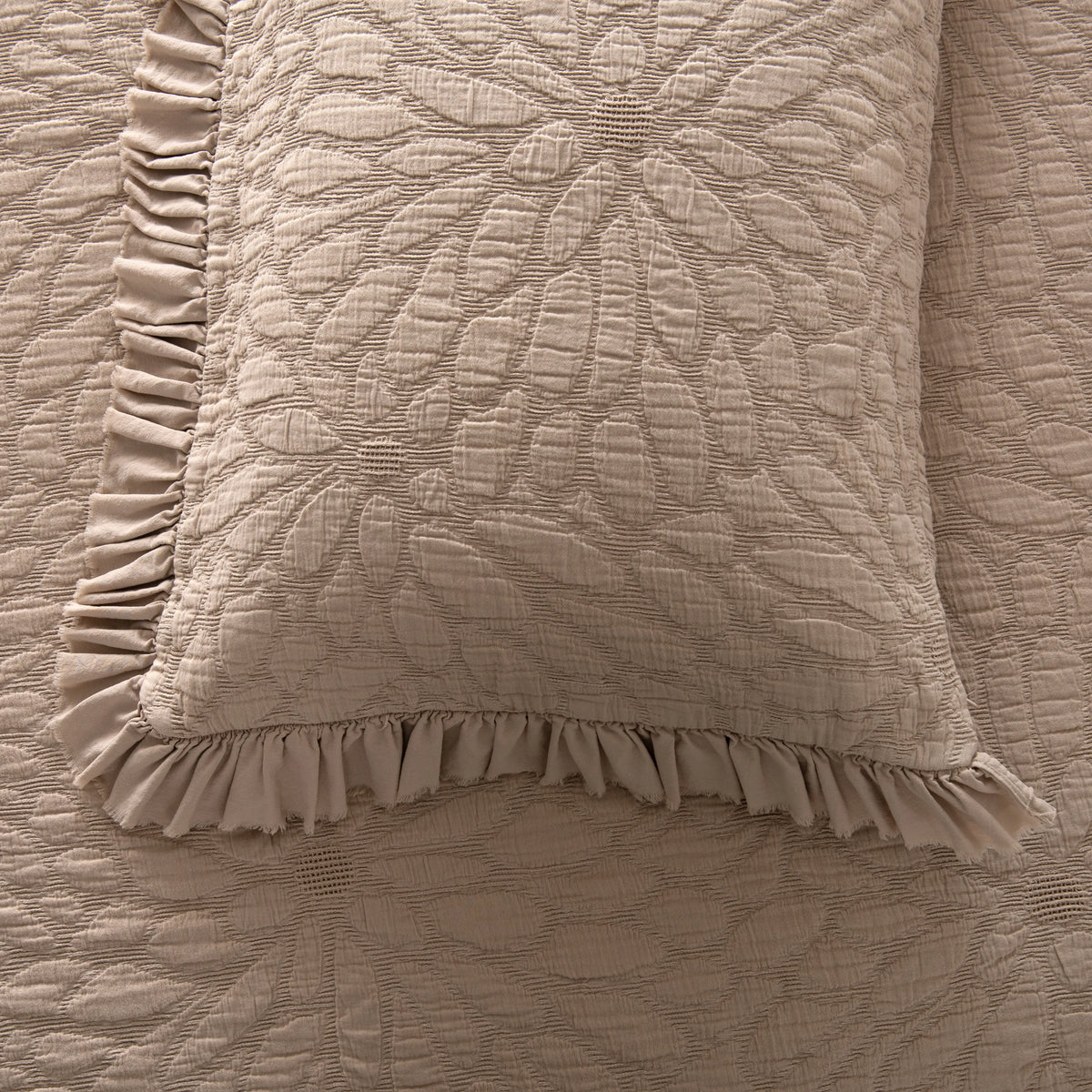 Almofada de Colcha Flor Camel