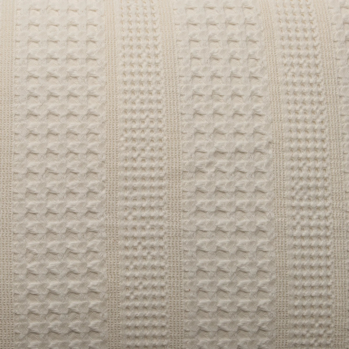 Cojín de Algodón Stonewashed Marfil con Volante – Celeste