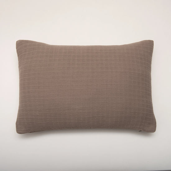 Almofada em Musselina de Algodão Camel 35x50 cm Stonewashed - Nuria