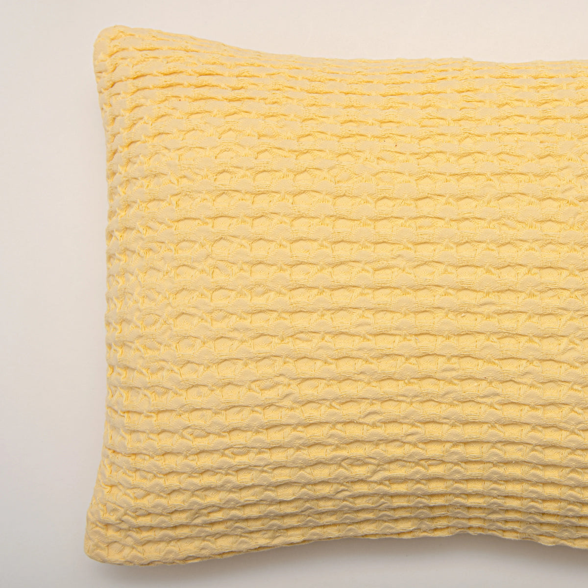 Cojín en Algodón Amarillo 35x50 cm Estampado Waffle – Nicole