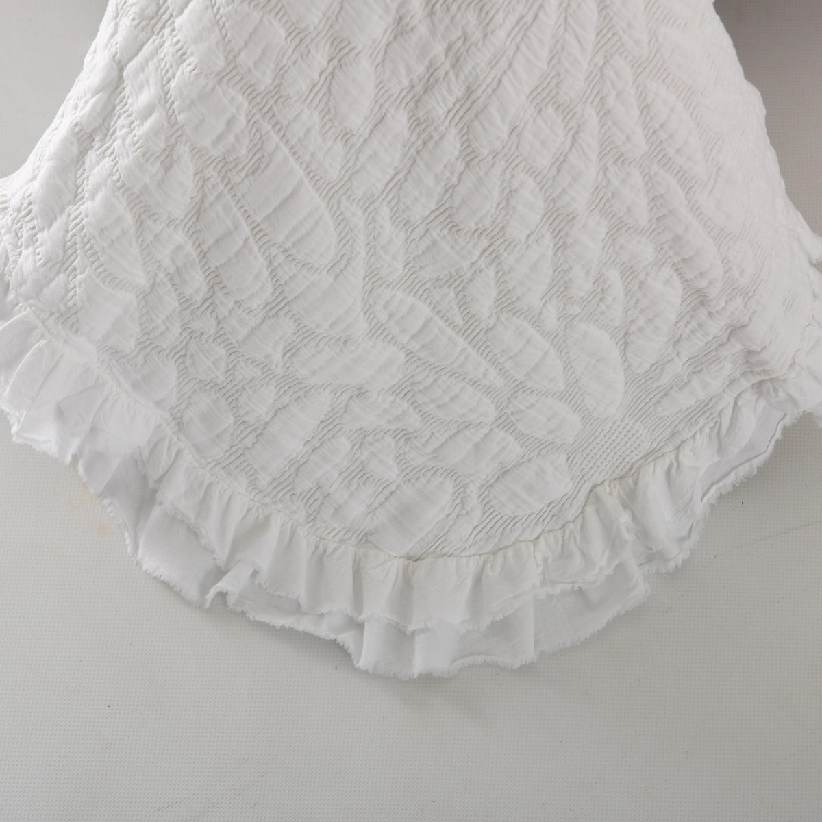 Colcha Flor com Folhos Branco