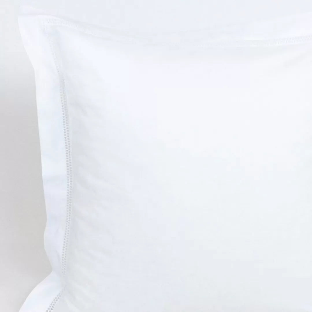 Almofada Decorativa com Renda Branco