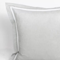 Almofada Decorativa com Renda Cinzento