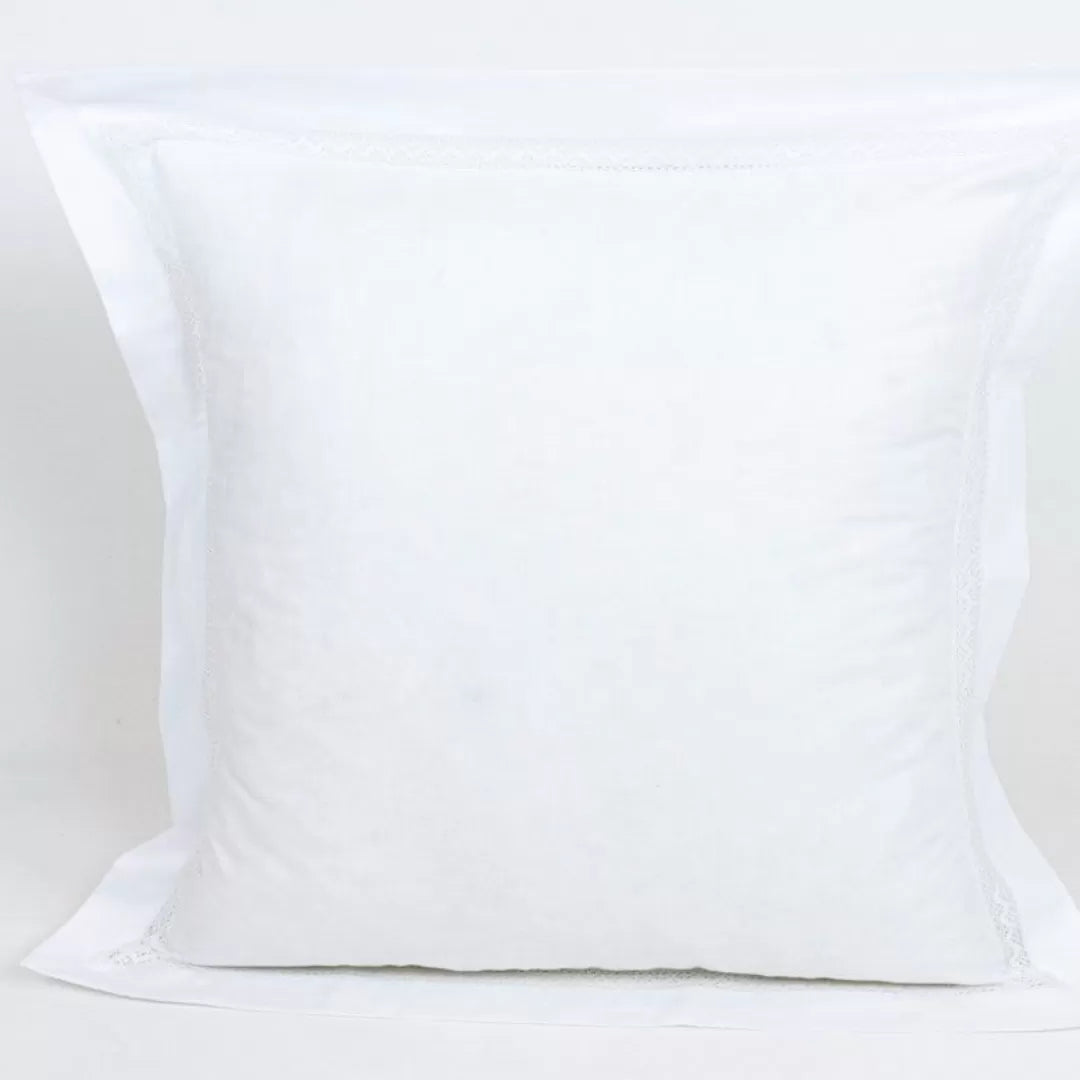 Almofada Decorativa com Renda Branco