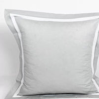 Almofada Decorativa com Renda Cinzento