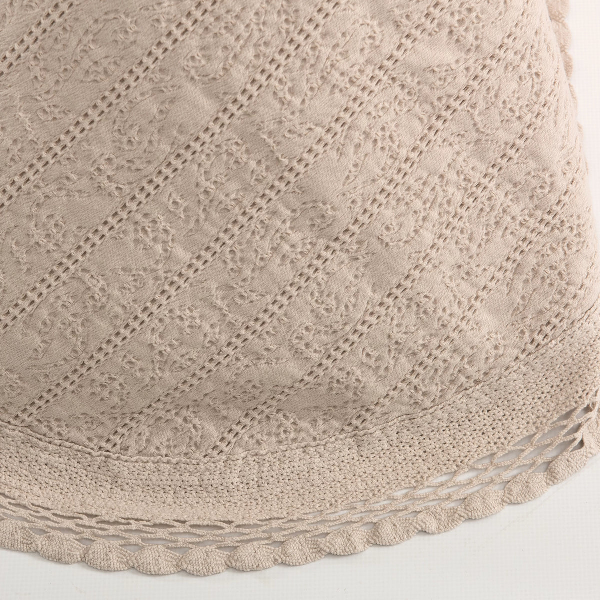 Colcha com Renda Camel
