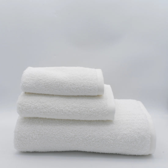 (3 Piezas) Toallas Lisas Blanco