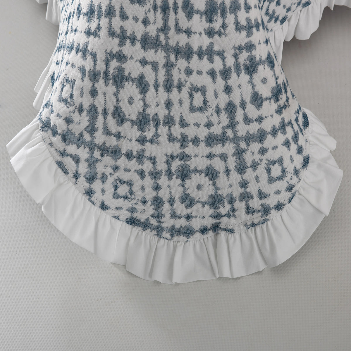Colcha Marina con Volante Azul