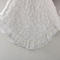 Colcha Flor com Folhos Branco