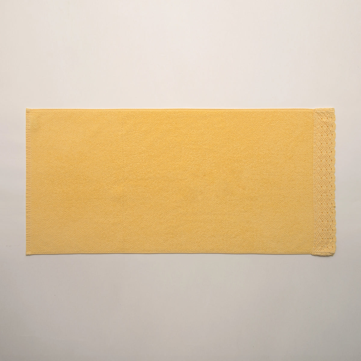 (3 Piezas) Juego de Toallas Amarillo 100% Algodón Stonewashed 500g con Encaje – Alícia