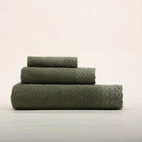 (3 Peças) Jogo de Toalhas Verde Escuro Stonewashed 100% Algodão 500g com Renda – Alicia