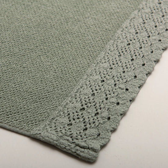 (3 Peças) Jogo de Toalhas Verde Seco 100% Algodão Stonewashed 500g com Renda – Alícia