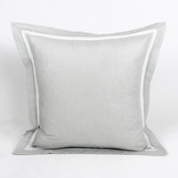 Almofada Decorativa com Renda Cinzento