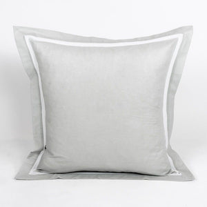 Par Cojines Decorativos con Puntilla Gris - 50 x 50 cm