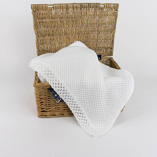 Manta de Algodão com Renda Branco