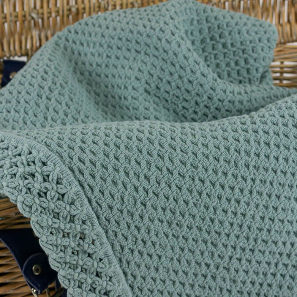Manta de Algodão com Renda Verde